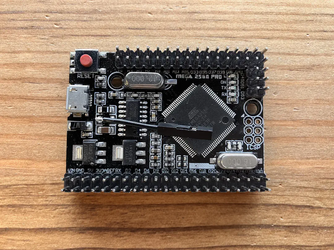 Mega 2560 Pro にピンをハンダ付け