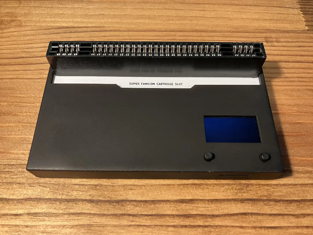 スーパーファミコンのスロットをセットしたところ